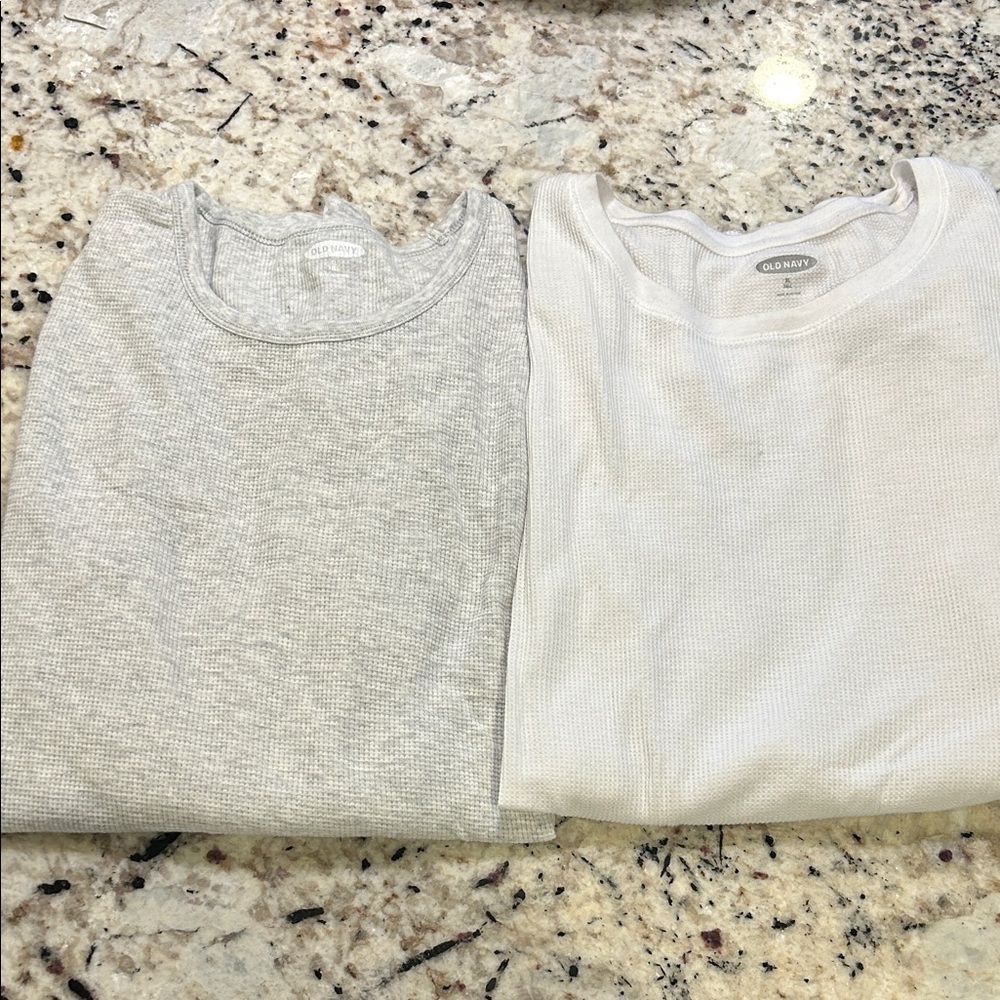 Old Navy Waffle Knit Longsleeve Tops XL TALL Light Grey and White